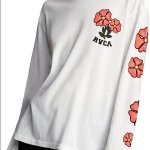 RVCA long sleeve Flower top